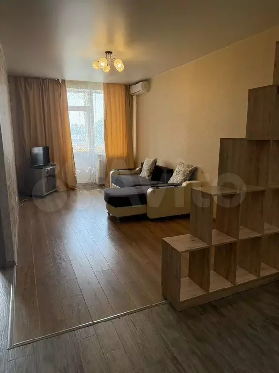1-к. квартира, 42 м, 7/9 эт. - Фото 0