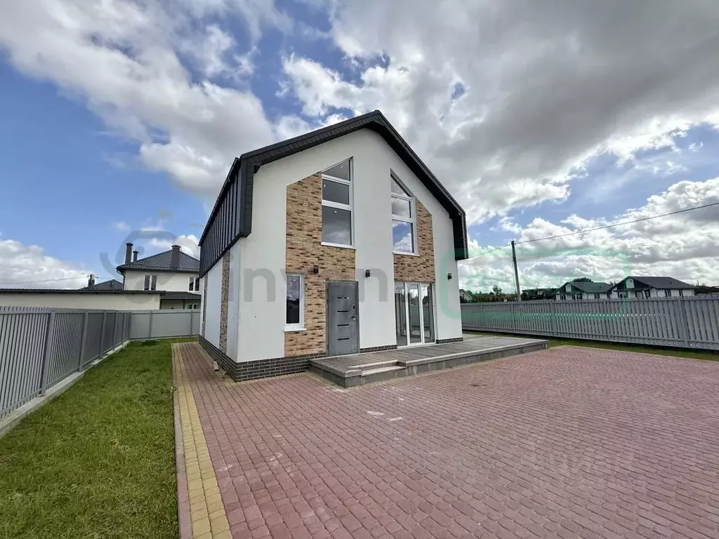 Дом в Калининградская область, Гурьевский муниципальный округ, пос. ... - Фото 1