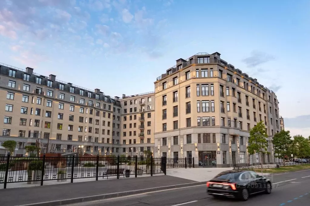 Помещение свободного назначения в Санкт-Петербург наб. Реки Карповки, ... - Фото 1