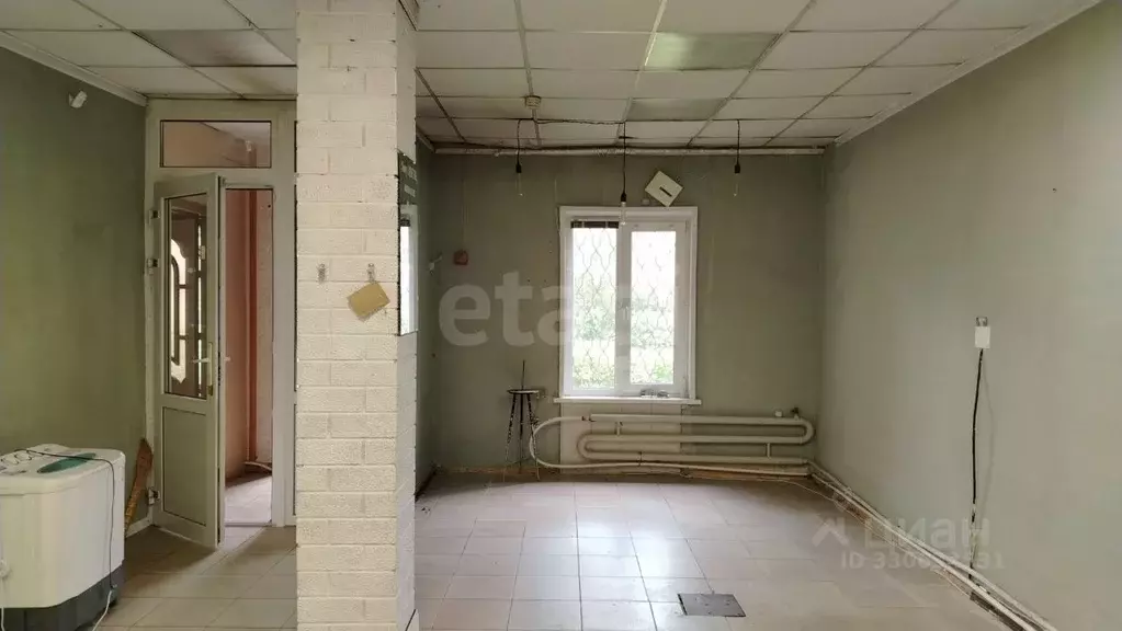 Торговая площадь в Калужская область, Кременки г. Жуковский ... - Фото 2