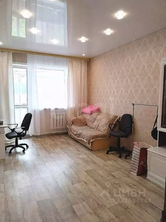 2-к кв. Хабаровский край, Николаевск-на-Амуре Пионерская ул., 74 (52.1 ... - Фото 0