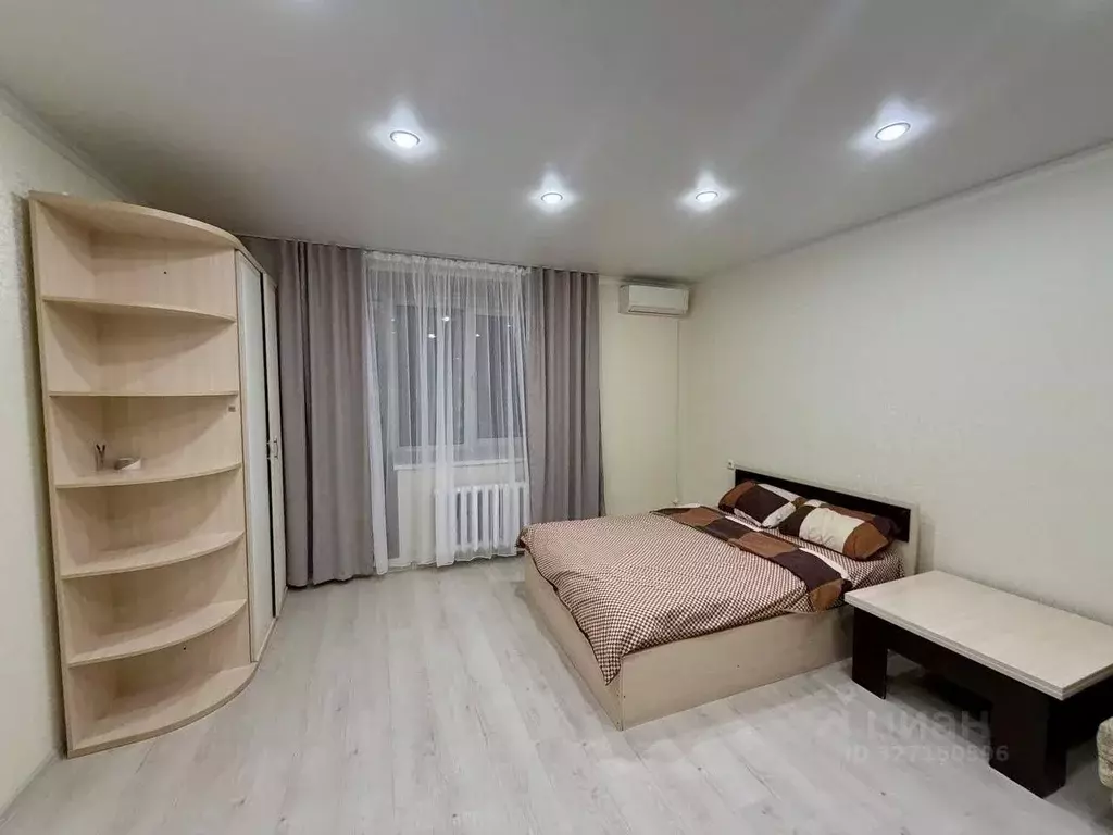 1-к кв. Татарстан, Казань ул. Адоратского, 3 (50.0 м) - Фото 2