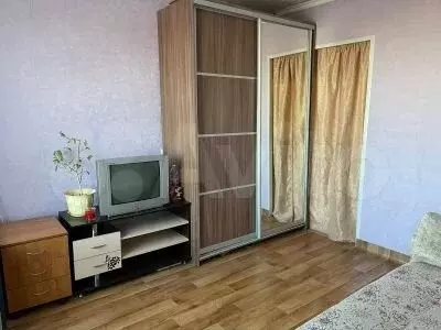 Комната 18,4 м в 8-к., 8/9 эт. - Фото 1