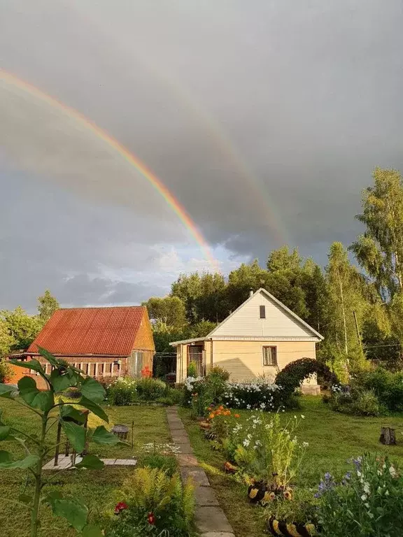 Дом в Псковская область, Островский район, Бережанская волость, д. ... - Фото 1