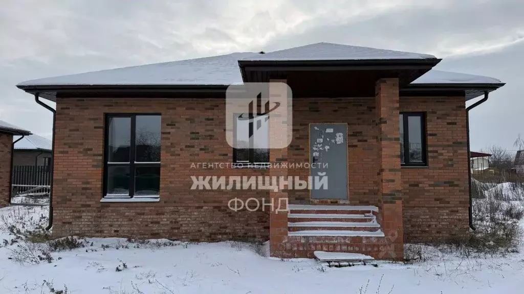 Дом в Саратовская область, Энгельсский район, Новопушкинское ... - Фото 1