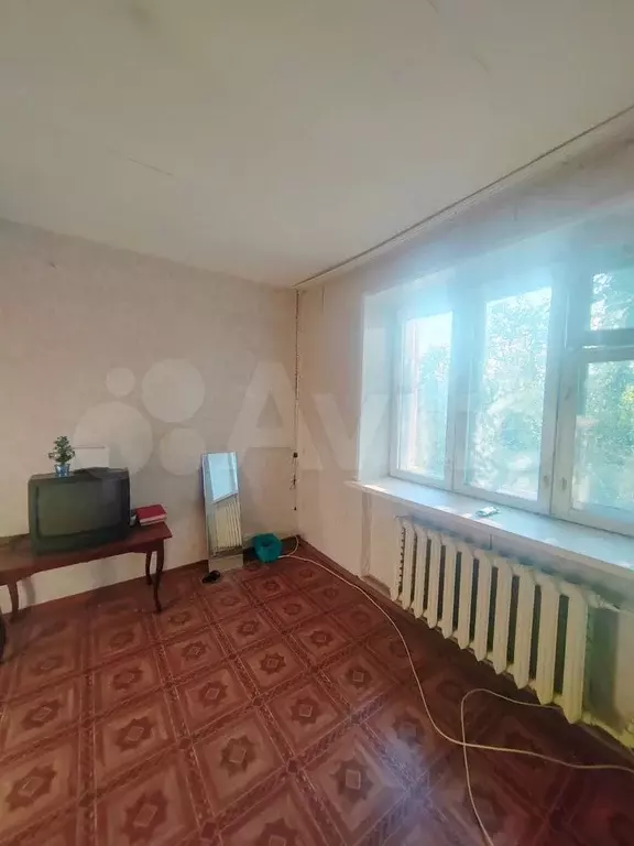 Комната 13 м в 8-к., 5/5 эт. - Фото 0