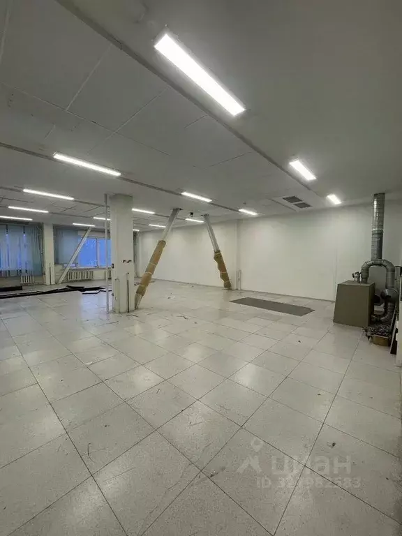 Помещение свободного назначения в Санкт-Петербург ул. Оптиков, 4 (1408 ... - Фото 1