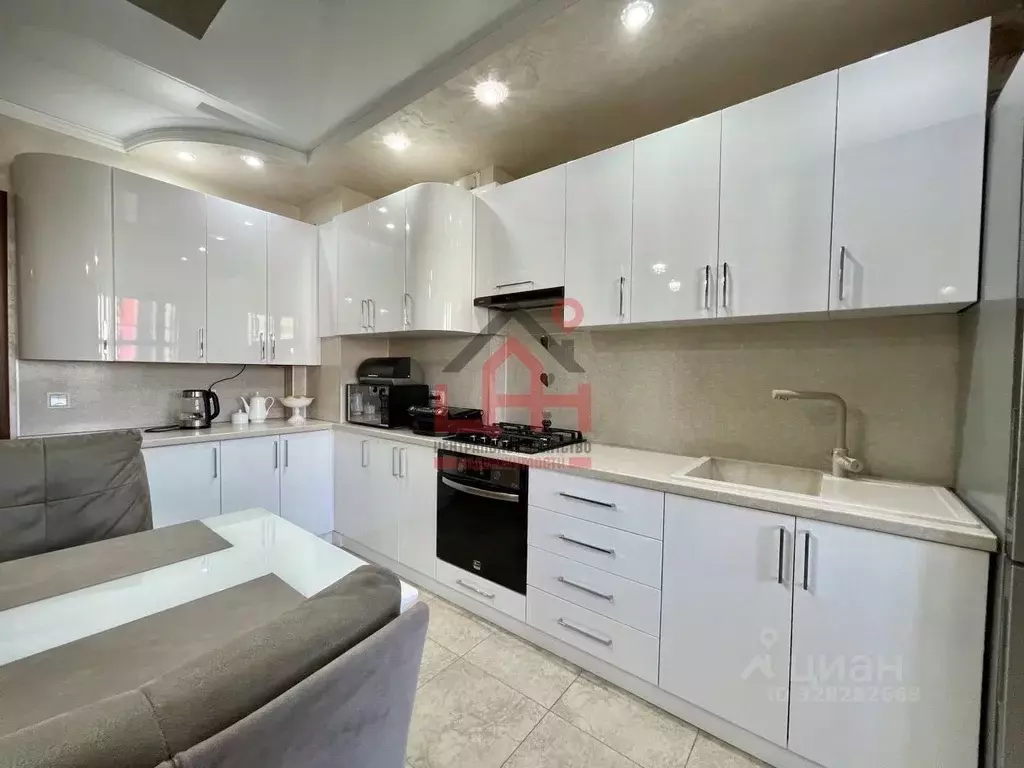 3-к кв. Ставропольский край, Ессентуки Никольская ул., 15А/5 (87.1 м) - Фото 2