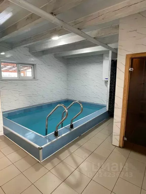 Дом в Иркутская область, Иркутск Сарафановская ул., 153/2 (250 м) - Фото 1