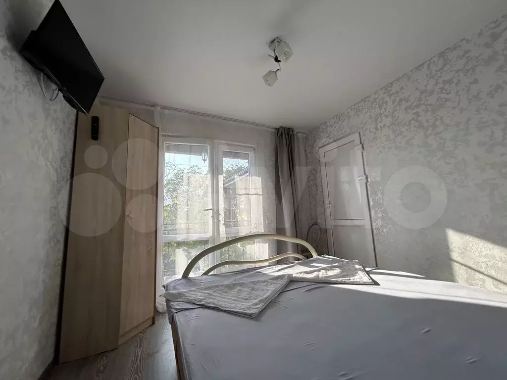Комната 10 м, 2/2 эт. - Фото 1