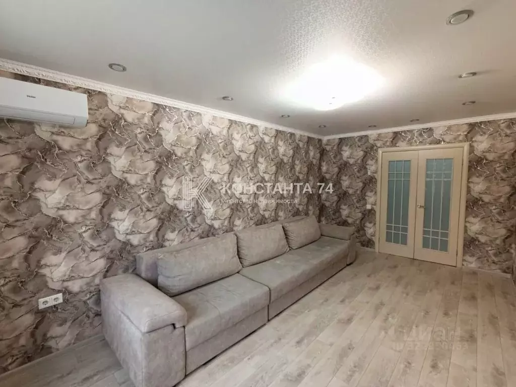 3-к кв. Челябинская область, Челябинск ул. 40-летия Победы, 36В (70.0 ... - Фото 1