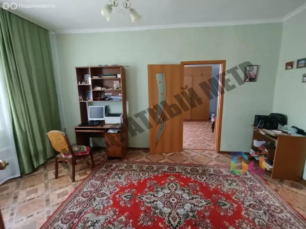 3-комнатная квартира: Ачинеры, улица Н.Б. Арлтанова, 10 (41.3 м) - Фото 1