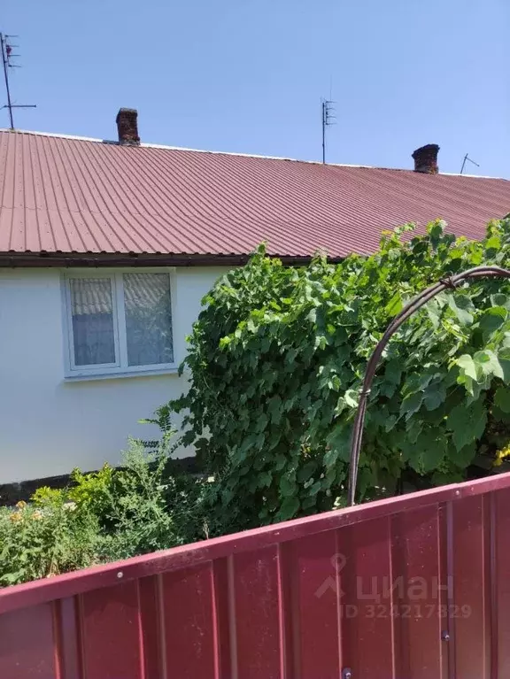 Дом в Крым, Нижнегорский район, с. Лиственное ул. Советская, 6 (34 м) - Фото 2