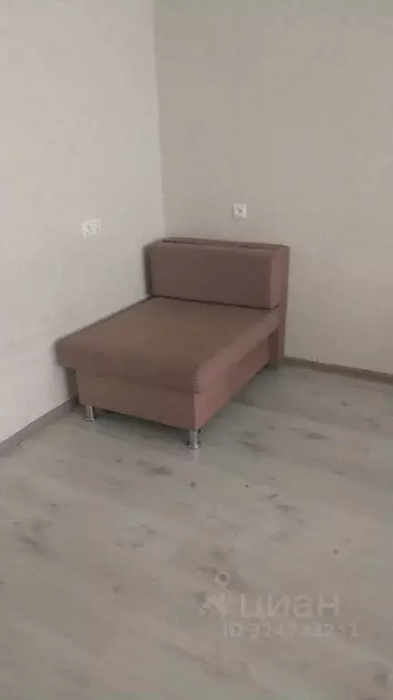 Студия Тюменская область, Тюмень ул. Мельникайте, 63 (21.0 м) - Фото 1