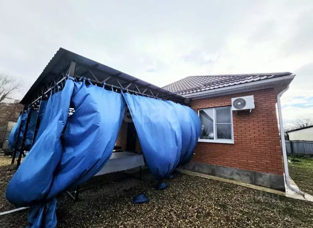 Дом в Краснодарский край, Красноармейский район, Новомышастовское ... - Фото 1