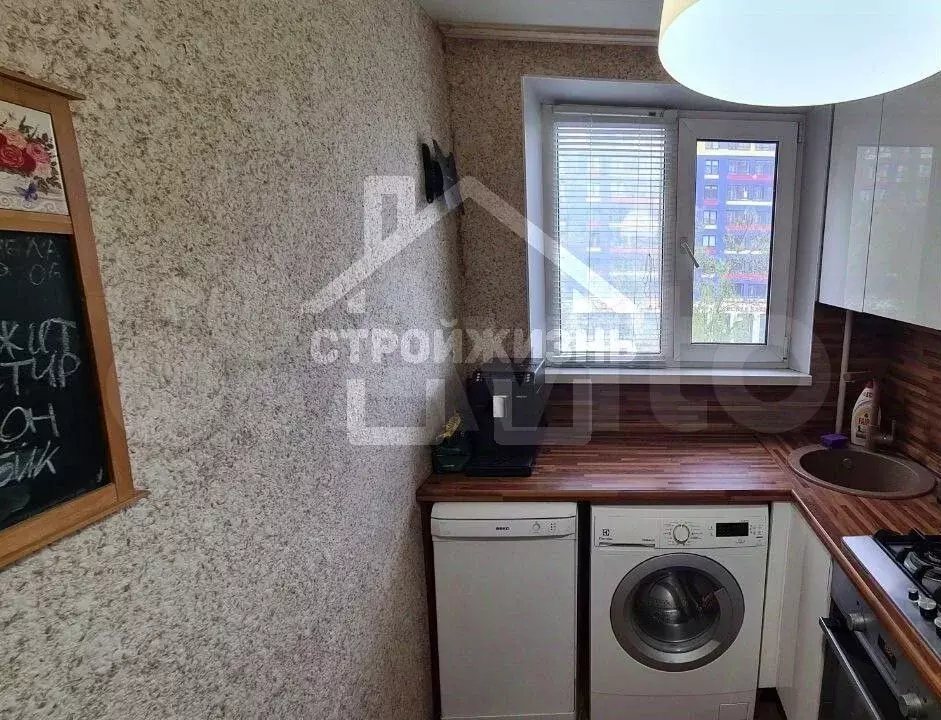 2-к. квартира, 43 м, 4/9 эт. - Фото 1