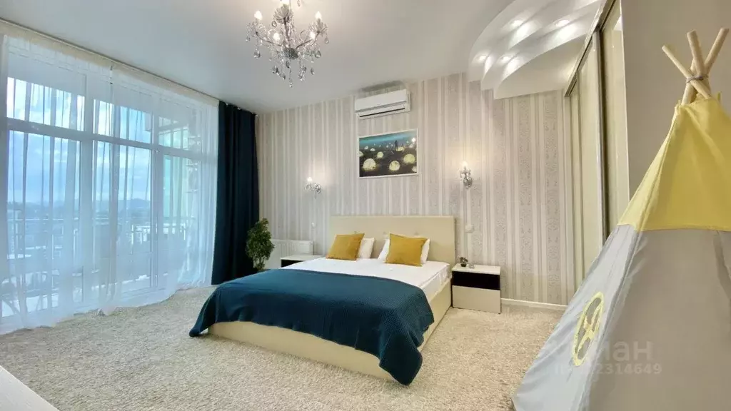 3-к кв. Краснодарский край, Сочи Светлана мкр, ул. Гагринская, 10 ... - Фото 1