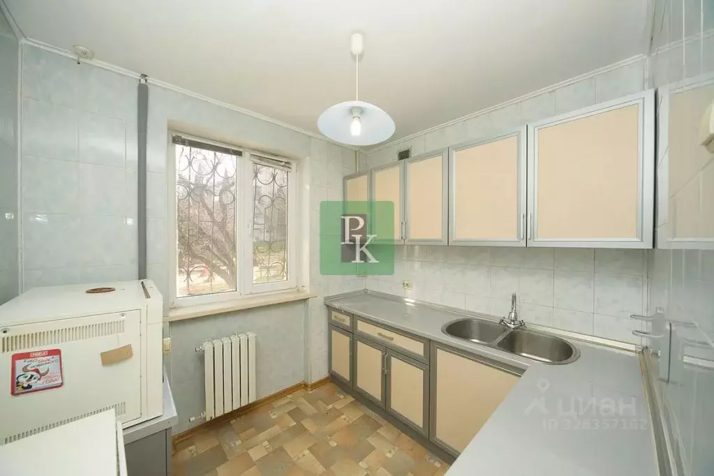 3-к кв. Севастополь пл. 50-летия СССР, 5/3 (61.4 м) - Фото 2