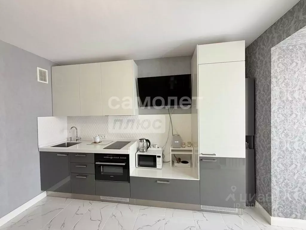 2-к кв. Иркутская область, Иркутск Байкальская ул., 305 (70.0 м) - Фото 1
