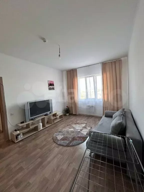 1-к. квартира, 43 м, 4/7 эт. - Фото 0