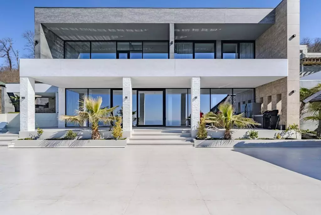 Дом в Краснодарский край, Сочи Курортный просп., 86к12 (320 м) - Фото 1