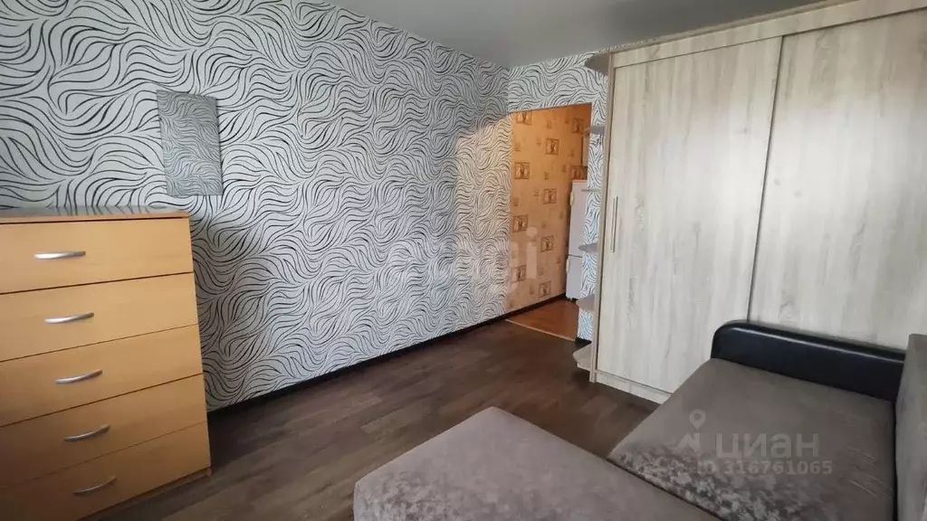 Комната Амурская область, Благовещенск ул. Лазо, 3 (16.5 м) - Фото 0