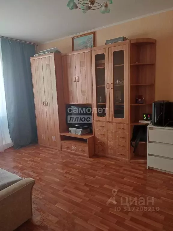 1-к кв. Курская область, Курск просп. Вячеслава Клыкова, 80 (35.0 м) - Фото 1