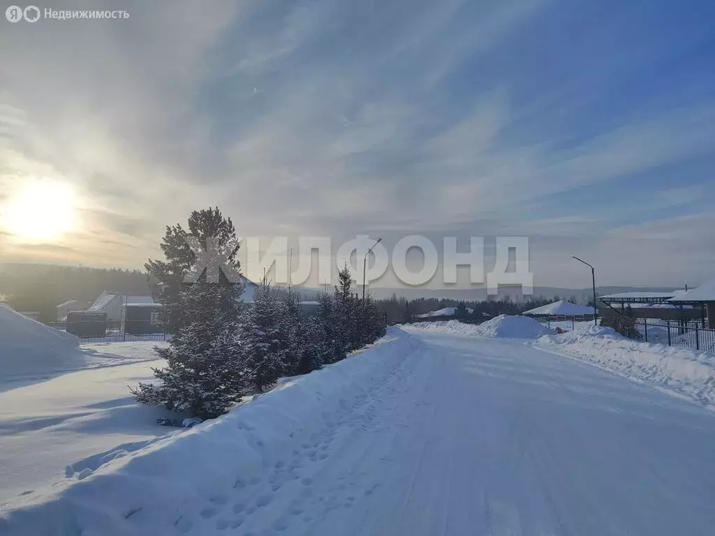 Дом в посёлок Минино, улица Князя М. Кутузова (350 м) - Фото 2