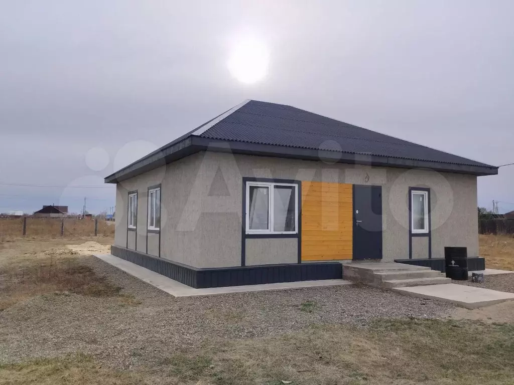 Дом 93,8 м на участке 10 сот. - Фото 1