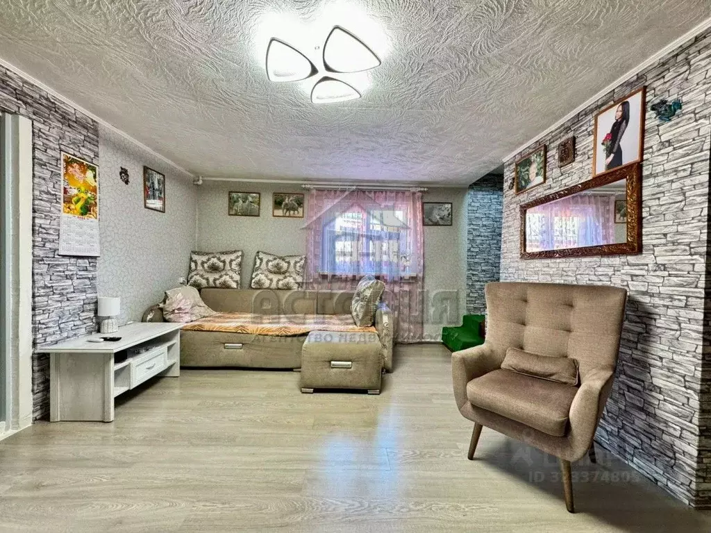 Дом в Красноярский край, Красноярск Архангельская ул., 40Б (93 м) - Фото 1