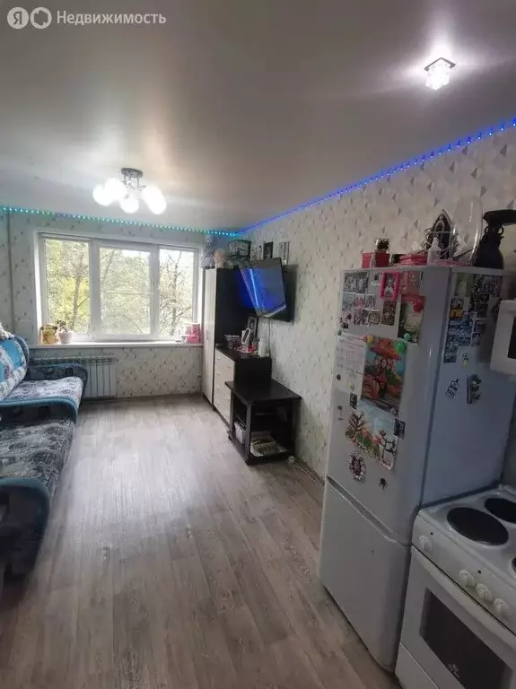 1-комнатная квартира: Кемерово, Октябрьский проспект, 87 (22 м) - Фото 2