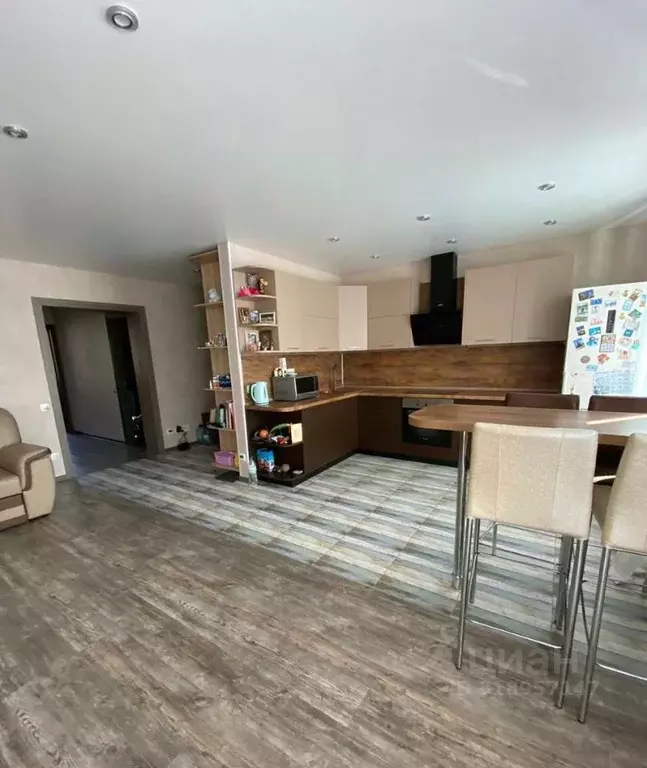 3-к кв. Сахалинская область, Поронайск Восточная ул., 129 (70.8 м) - Фото 1