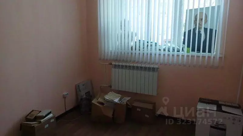 Помещение свободного назначения в Омская область, Омск ул. 4-я Линия, ... - Фото 1