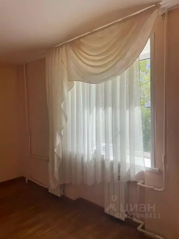 4-к кв. Волгоградская область, Волгоград ул. Дымченко, 14 (64.0 м) - Фото 0