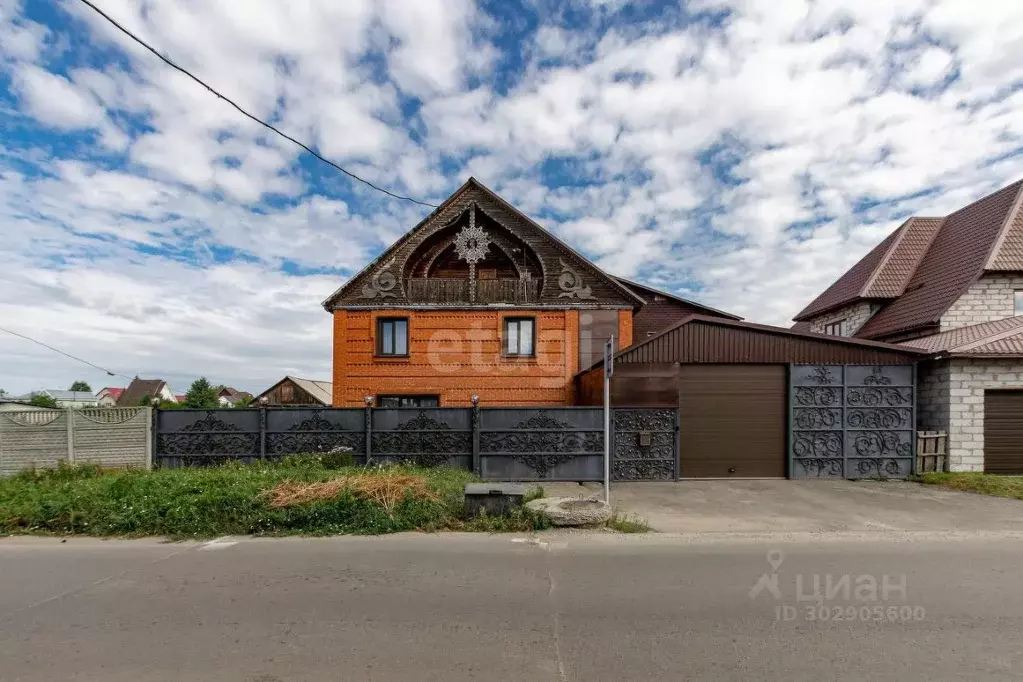 Дом в Алтайский край, Барнаул ул. 2-я Малиновая, 42 (250 м) - Фото 0