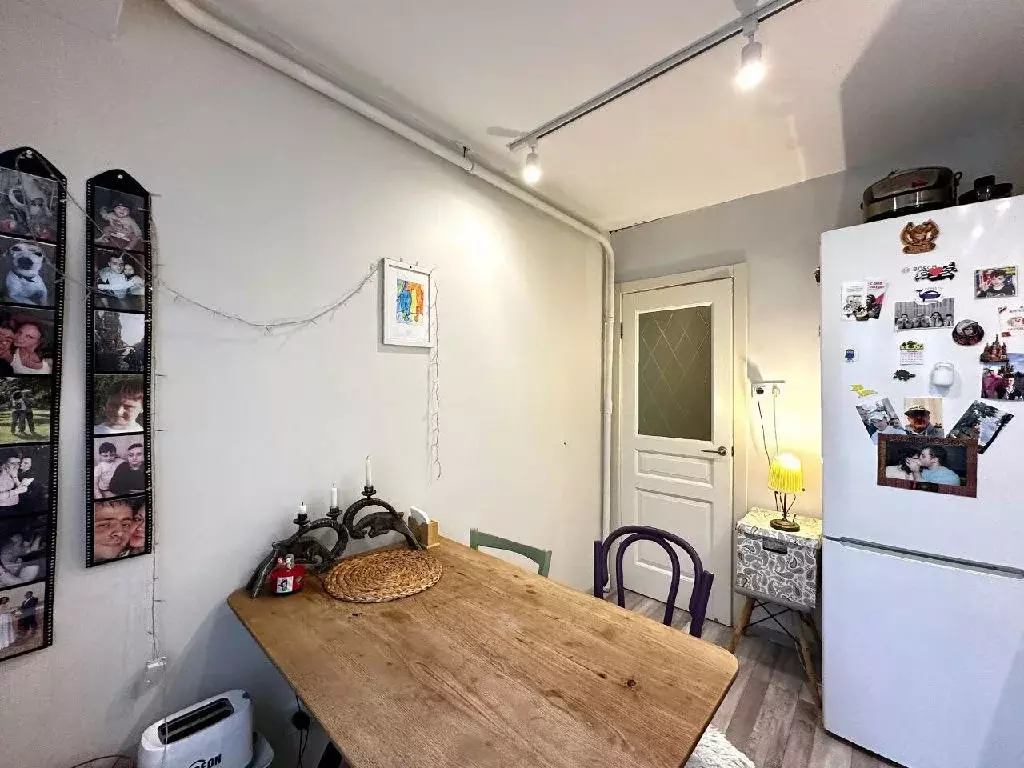 Продается 4-комнатная квартира - Фото 2