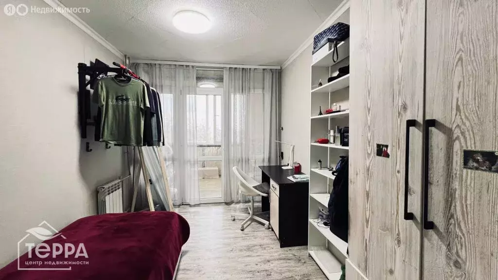 3-комнатная квартира: Евпатория, улица 60 лет ВЛКСМ, 6 (63.2 м) - Фото 1