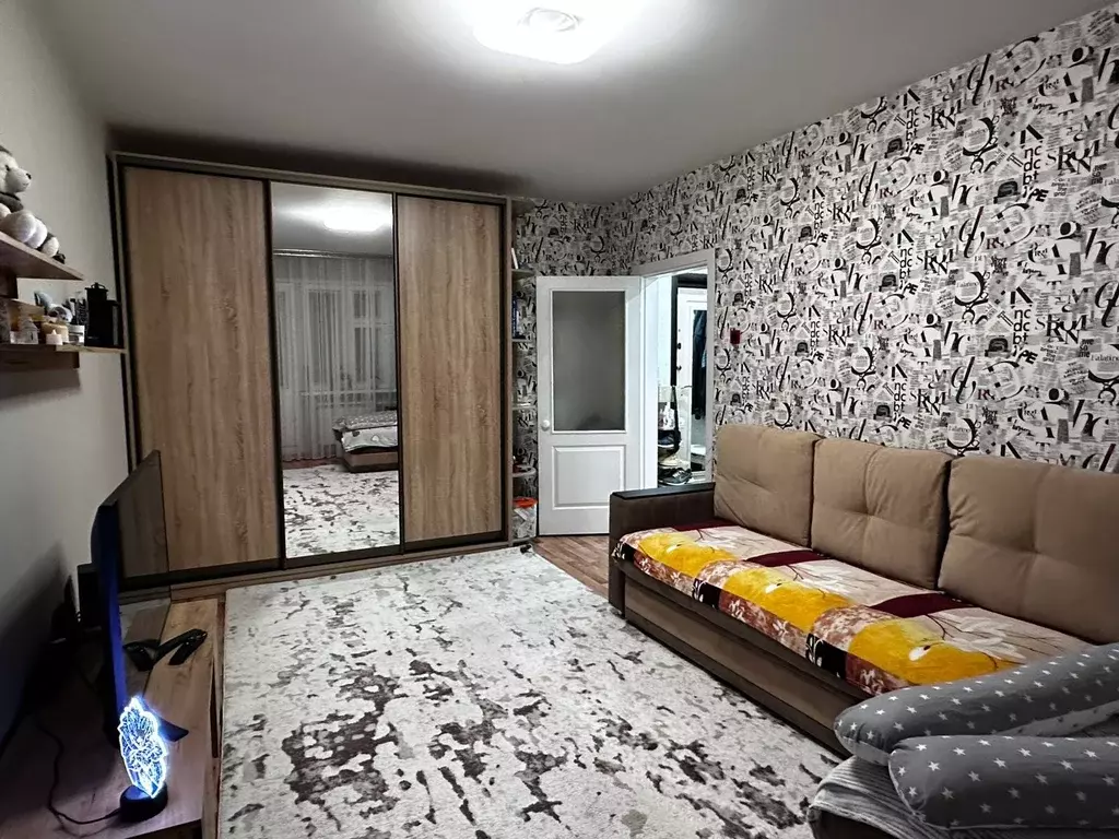 Продаётся 1-к квартира, 40 м - Фото 1