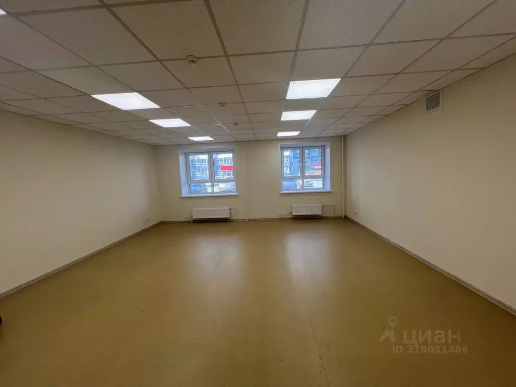 Помещение свободного назначения в Алтайский край, Барнаул тракт ... - Фото 1