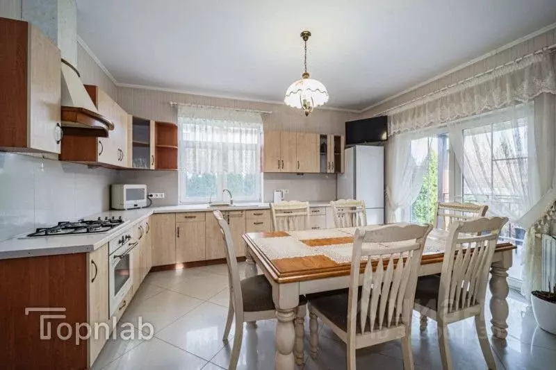 Дом в Калининградская область, Гурьевск Спортивная ул. (230 м) - Фото 2