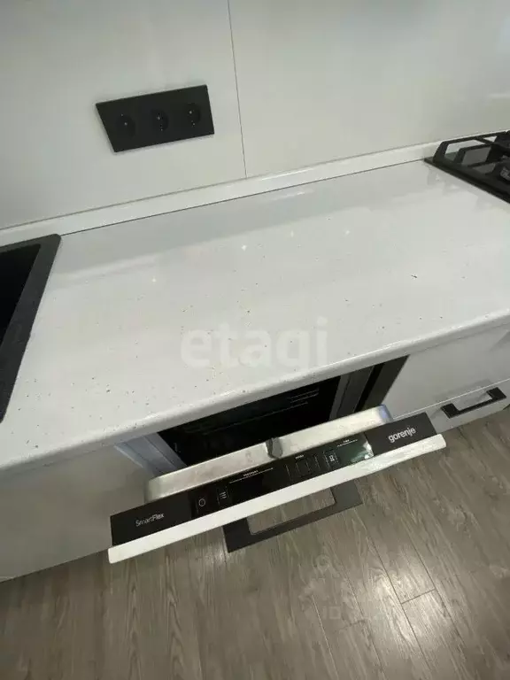 2-к кв. Ханты-Мансийский АО, Ханты-Мансийск ул. Энгельса, 16 (65.8 м) - Фото 2