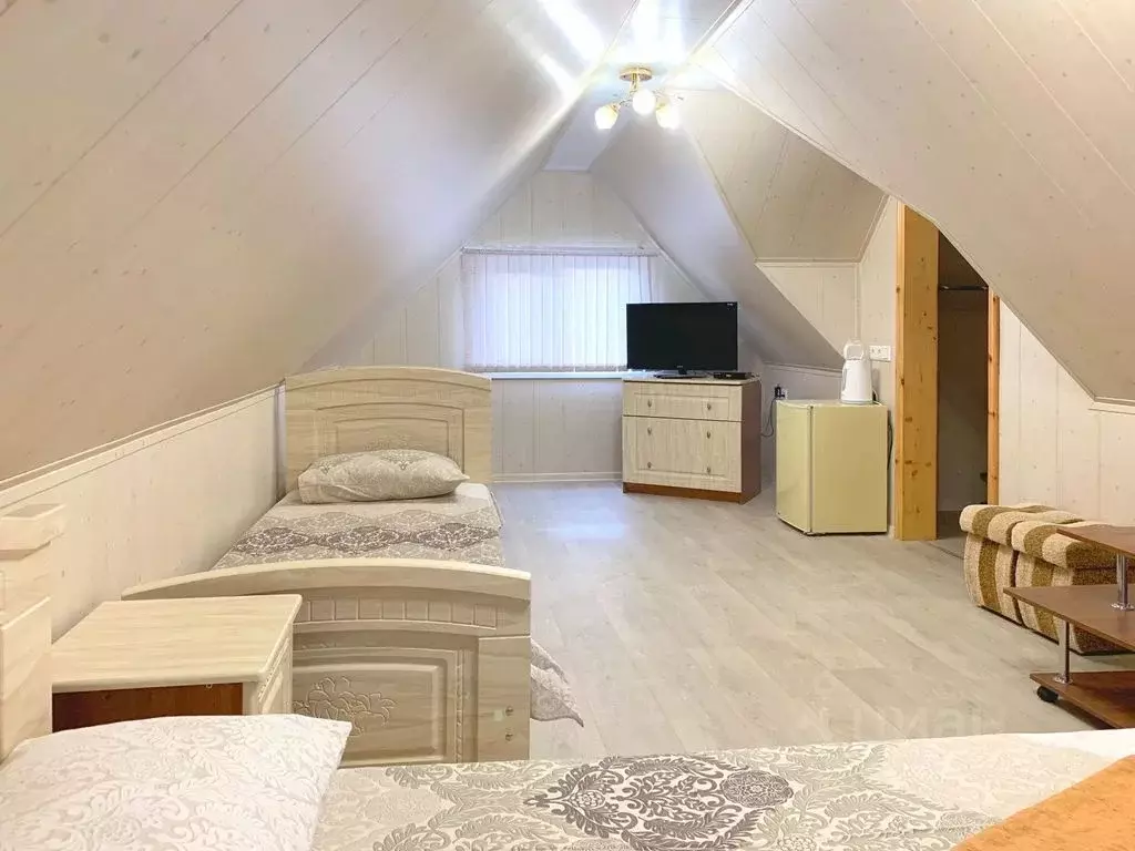 Комната Краснодарский край, Сочи ул. Авроры, 8/38 - Фото 1