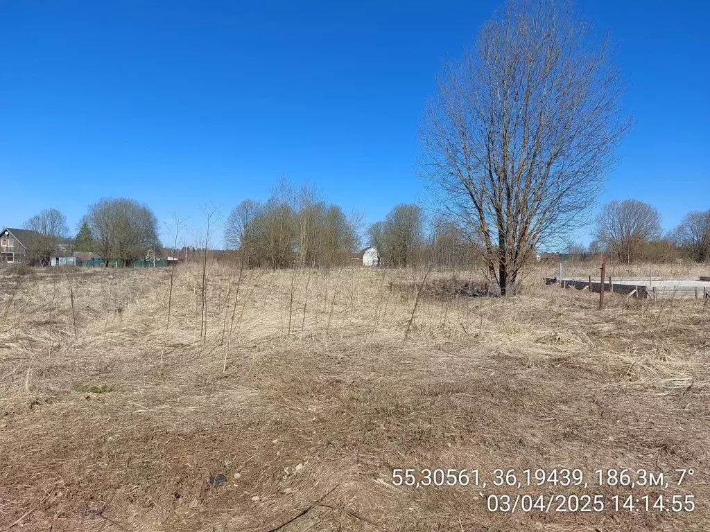 Участок в Московская область, Наро-Фоминский городской округ, д. ... - Фото 1