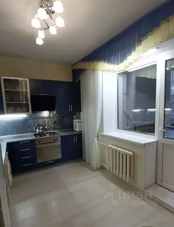 2-к кв. Краснодарский край, Ейск Красная ул., 57А (83.0 м) - Фото 1