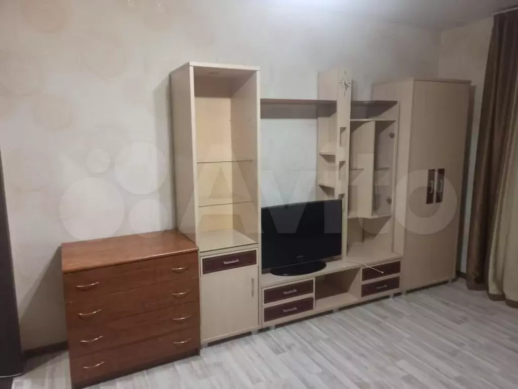 1-к. квартира, 42 м, 5/5 эт. - Фото 0