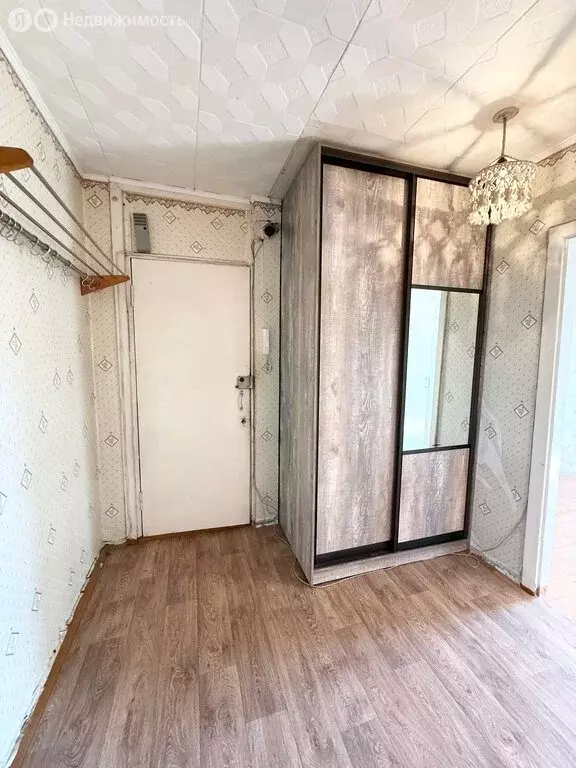 3-комнатная квартира: Братск, улица Курчатова, 58 (62.2 м) - Фото 1