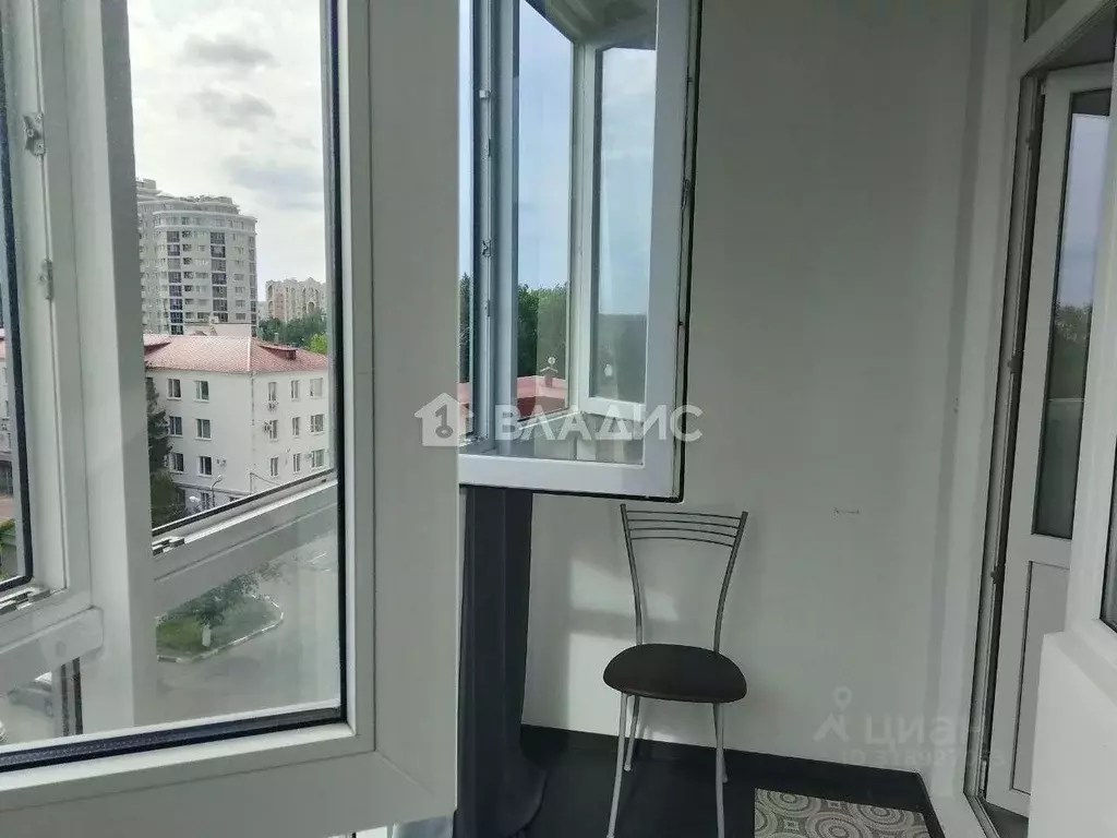 1-к кв. Белгородская область, Белгород Садовая ул., 6 (40.2 м) - Фото 1
