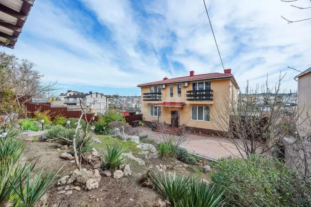 Дом в Севастополь ул. Волнистая, 4 (341 м) - Фото 1