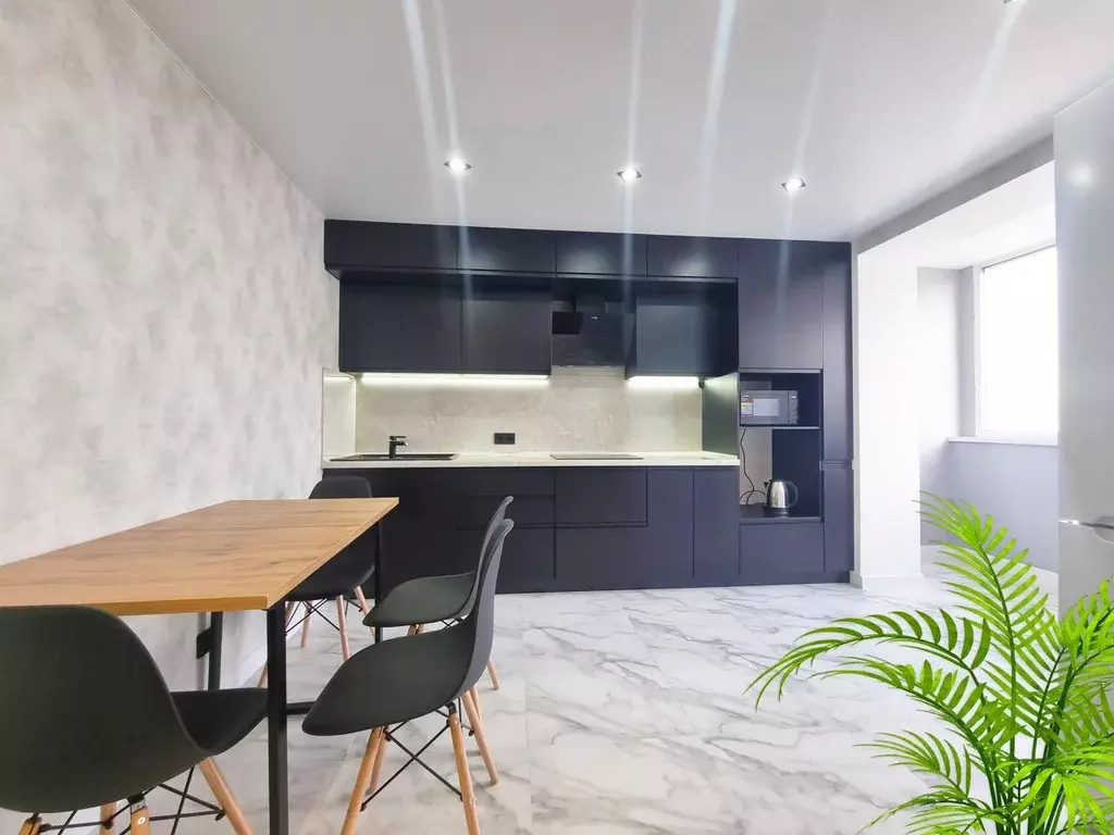 2-к кв. Саратовская область, Балаково ш. Саратовское, 77 (57.0 м) - Фото 1