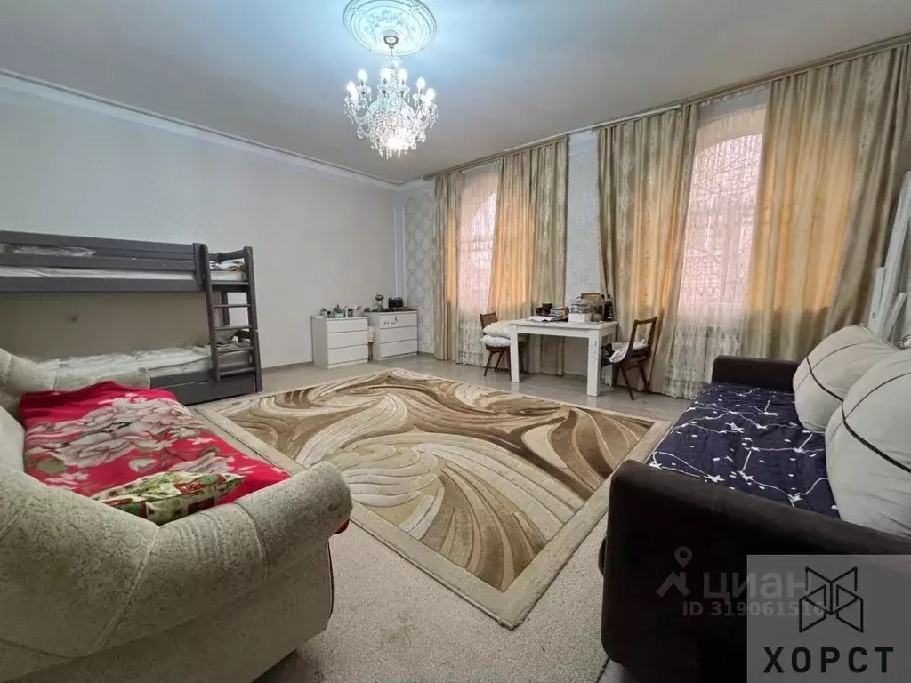 Дом в Ставропольский край, Ставрополь Горная ул., 1/3 (230 м) - Фото 1